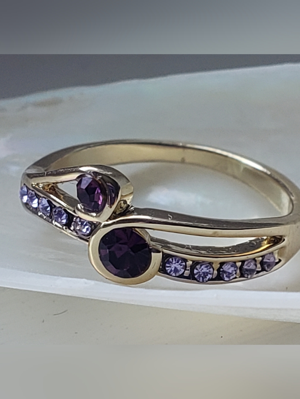 NEW 750 Stamped (18k Gold) Amethyst Ring, Sz 7.5 February Birthstone, Tiny Band - Picture 3 of 8